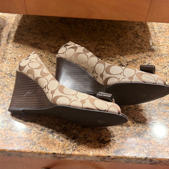 Coach wedges in good condition with box - Picture 1 of 3